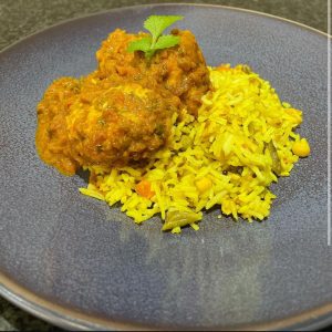 Chicken meat ball curry